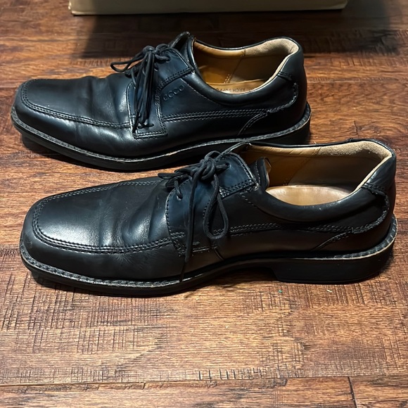 Ecco Men's Black Leather Oxford Shoes - Picture 4 of 8